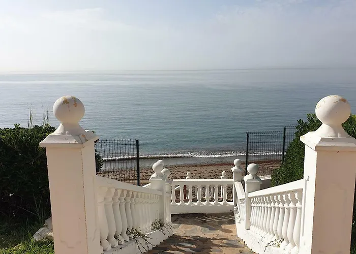 Playa Bella 2-2a * 埃斯特波纳